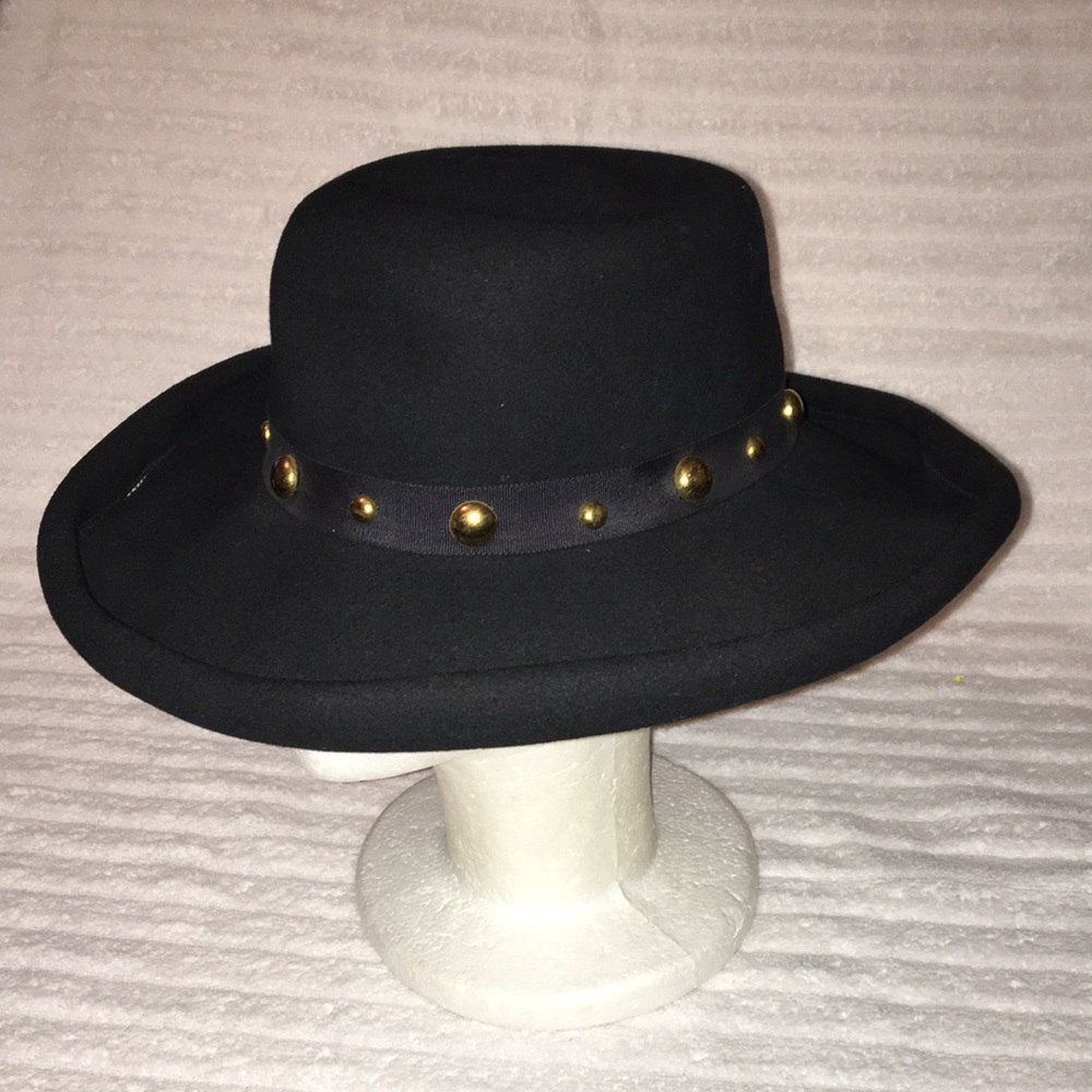 Commodore black felt rolled wide brimmed hat USA cap